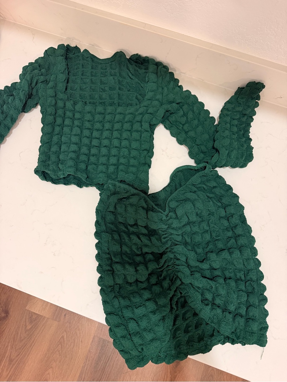 Two piece skirt / long sleeve set